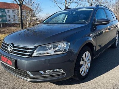 Gebraucht VW Passat 122 PS (89 kW) 2011 Islandgrau Kombi