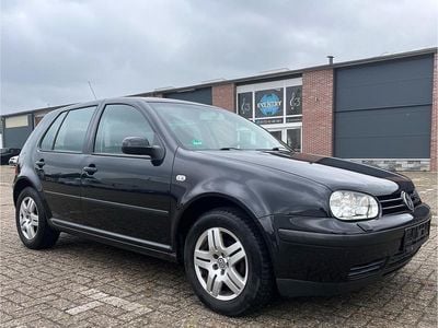 Schwarz Gebraucht 2002 VW Golf IV Edition Limousine | 1.599 € (Fairer Preis)