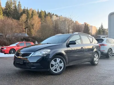 Gebraucht Kia Ceed 90 PS (66 kW) 2011 Schwarz Kleinwagen