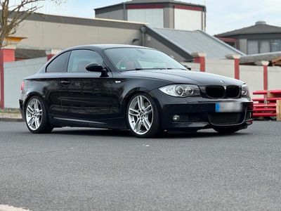 Gebraucht BMW 123 Coupé Shadowline 204 PS (150 kW) 2007 Schwarz Coupé