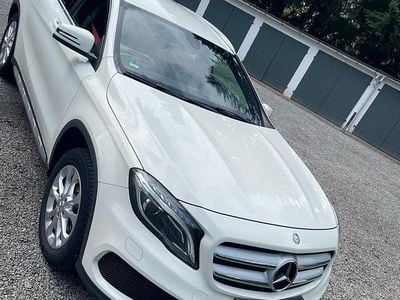 Gebraucht Mercedes GLA200 AMG line 156 PS (114 kW) 2015 Weiß SUV