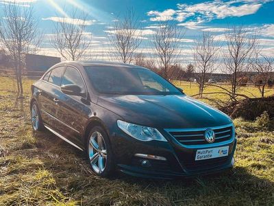 Second-hand VW Passat R-line 160 CP (117 kW) 2011 Negru Berlinǎ