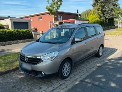 Gebraucht Dacia Lodgy Lauréate 116 PS (85 kW) 2013 Van / Kleinbus