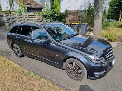 Gebraucht Mercedes C200 Style 136 PS (100 kW) 2013 Schwarz Kombi