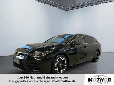 Second-hand VW Passat R-line 193 CP (141 kW) 2025 Negru Break