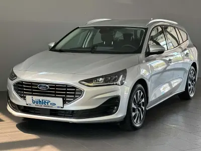 Gebraucht Ford Focus Titanium 125 PS (91 kW) 2024 Silber Limousine