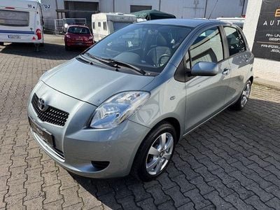 Gebraucht Toyota Yaris Sol 87 PS (63 kW) 2006 Silber Limousine