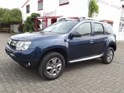 Używany Dacia Duster Celebration 114 KM (83 kW) 2015 Niebieski SUV