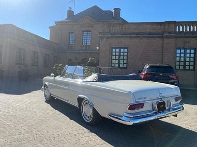 Gebraucht Mercedes 220 122 PS (89 kW) 1963 Weiß Cabrio