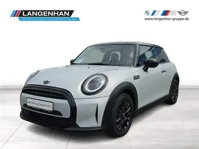 Gebraucht Mini Cooper 136 PS (100 kW) 2022 Weiß Kleinwagen