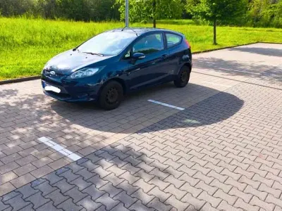 Gebraucht Ford Fiesta Trend 60 PS (44 kW) 2009 Blau Kleinwagen