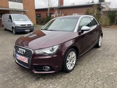 Gebraucht Audi A1 Ambition 105 PS (77 kW) 2011 Rot Kleinwagen