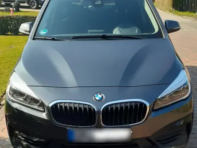 Gebraucht BMW 225 Active Tourer Advantage 224 PS (164 kW) 2019 Grau Van / Kleinbus