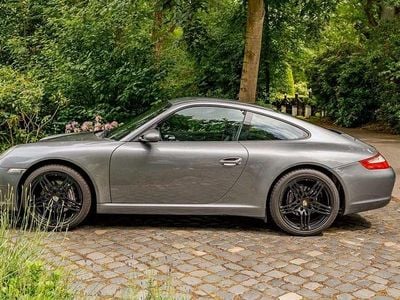 Porsche 911 Carrera