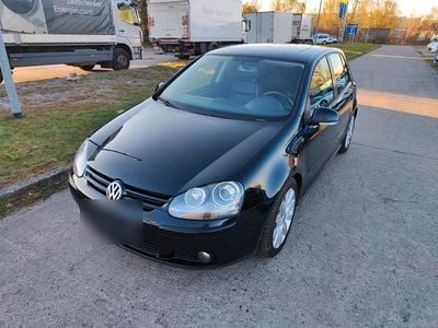 Usata VW Golf V 115 CV (84 kW) 2005 Nero Utilitaria