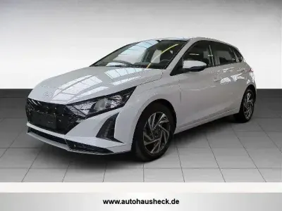 Gebraucht Hyundai i20 Trend 101 PS (74 kW) 2025 Weiß Kleinwagen