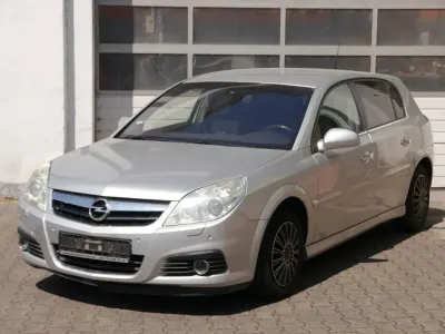 Gebraucht Opel Signum Sport 150 PS (110 kW) 2006 Silber Kleinwagen