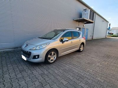 gebraucht Peugeot 207 Family HDi FAP 90 Family