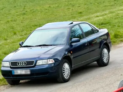 Gebraucht Audi A4 101 PS (74 kW) 1997 Blau Limousine