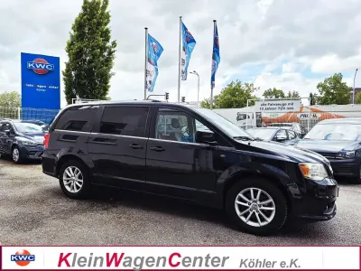 Używany Dodge Grand Caravan SXT 287 KM (211 kW) 2018 Czarny Minivan