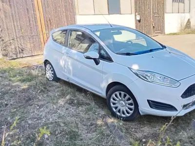 Gebraucht Ford Fiesta Trend 70 PS (51 kW) 2017 Kleinwagen