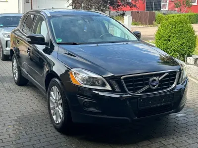 Gebraucht Volvo XC60 Momentum 205 PS (150 kW) 2009 Schwarz SUV