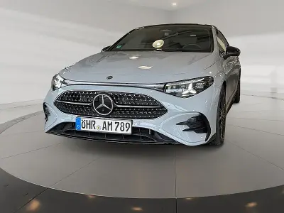 Gebraucht Mercedes CLA220 190 PS (139 kW) 2026 Manufaktur lack manufaktur alpingrau uni Limousine