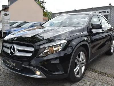 Gebraucht Mercedes GLA220 177 PS (130 kW) 2015 Schwarz SUV