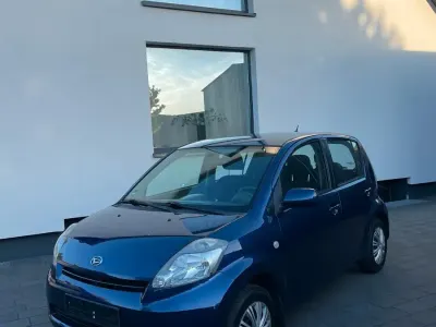 Gebraucht Daihatsu Sirion 68 PS (50 kW) 2006 Blau Kleinwagen