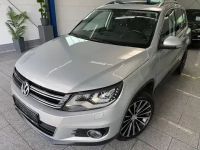 Gebraucht VW Tiguan Sport 140 PS (102 kW) 2011 Gold SUV