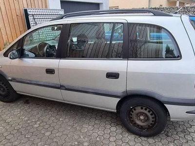 Gebraucht Opel Zafira 125 PS (91 kW) 2002 Grau Van / Kleinbus