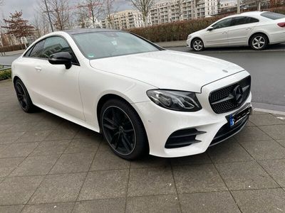 gebraucht Mercedes E400 Coupe 4Matic AMG Line