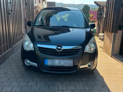 Gebraucht Opel Agila 68 PS (50 kW) 2006 Schwarz Kleinwagen