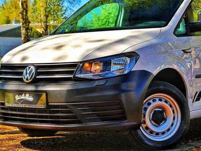Second-hand VW Caddy 102 CP (75 kW) 2016 Alb Monovolum