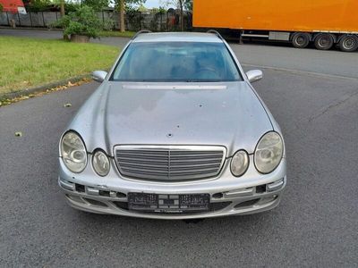 Mercedes E220