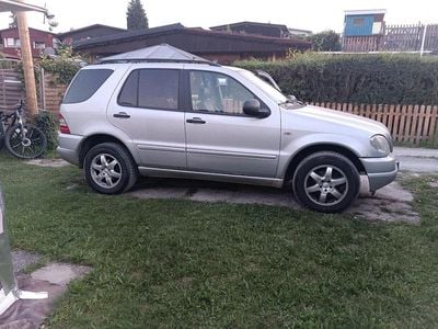 Mercedes ML320