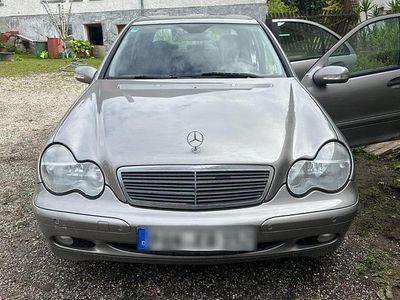 Mercedes C180