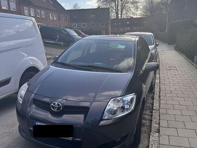 Usata Toyota Auris Luna 124 CV (91 kW) 2007 Grigio Utilitaria