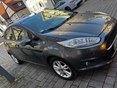 Gebraucht Ford Fiesta 86 PS (63 kW) 2017 Grau Kleinwagen
