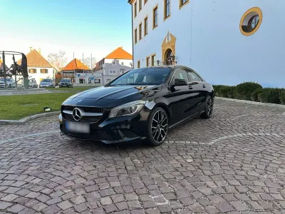 Gebraucht Mercedes CLA180 122 PS (89 kW) 2014 Schwarz Coupé