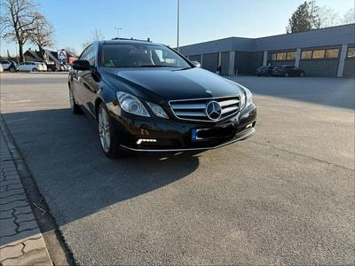 Gebraucht Mercedes E350 231 PS (169 kW) 2009 Schwarz Coupé