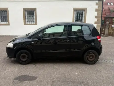 Używany VW Fox 55 KM (40 kW) 2005 Czarny Hatchback