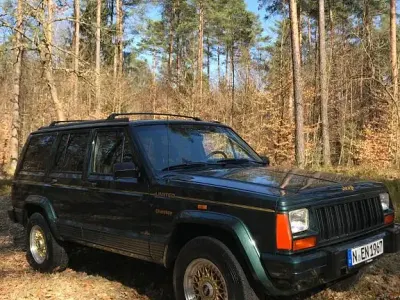 Gebraucht Jeep Cherokee 184 PS (135 kW) 1994 Grün SUV