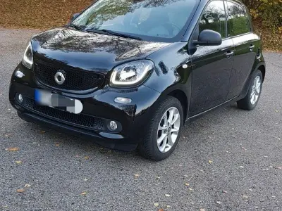 Używany Smart ForFour 90 KM (66 kW) 2017 Czarny Hatchback