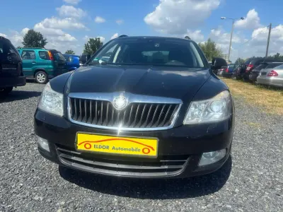Gebraucht Skoda Octavia Elegance 160 PS (117 kW) 2010 Schwarzmagic perleffekt Kombi