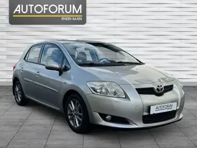 Gebraucht Toyota Auris Life 126 PS (92 kW) 2009 Silber Kleinwagen