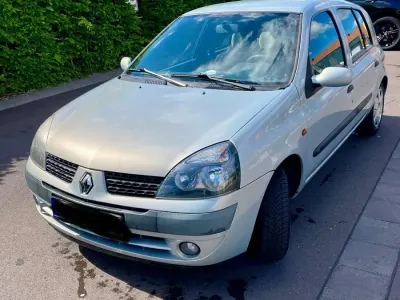 Occasion Renault Clio II 75 ch (55 kW) 2001 Argent Citadine