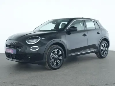 Gebraucht Fiat 600 Style 101 PS (74 kW) 2024 Schwarz SUV