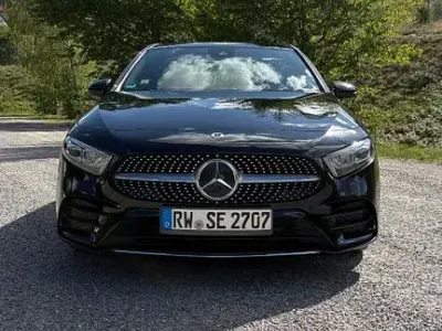 Gebraucht Mercedes A200 163 PS (119 kW) 2021 Schwarz Limousine