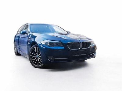 Gebraucht BMW 525 Sport Line 204 PS (150 kW) 2011 Blau Kombi